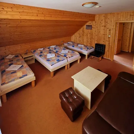 Hostinec U Reky Inn